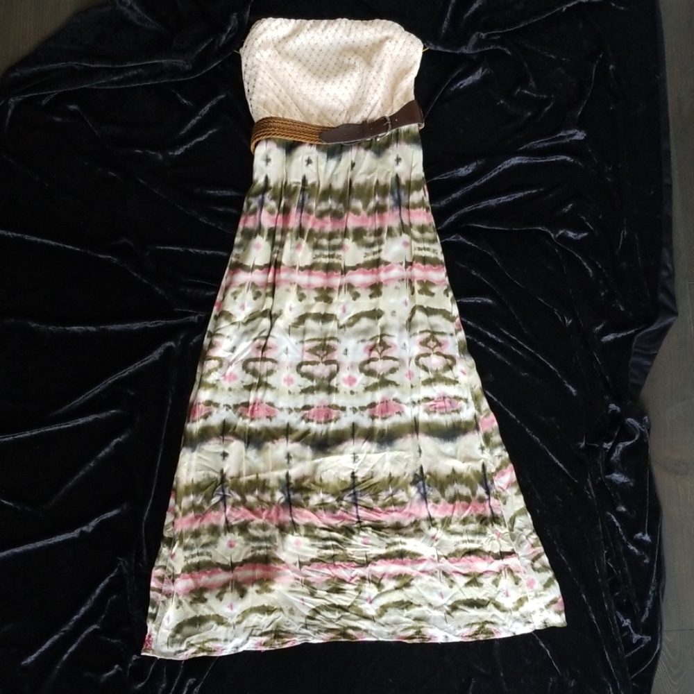 Adorable Strapless Maxi Dress